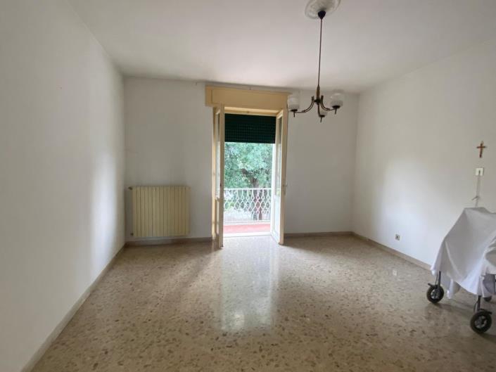 Image No.25-4 Bed Property for sale