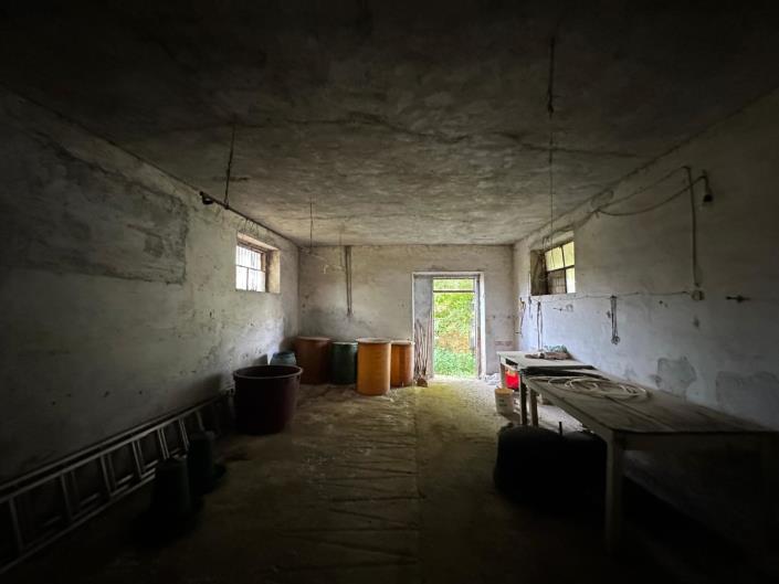 Image No.35-4 Bed Property for sale