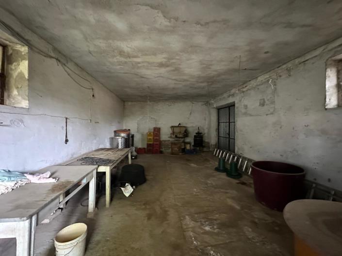 Image No.36-4 Bed Property for sale