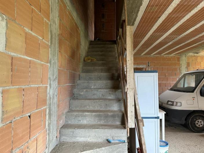 Image No.15-3 Bed Property for sale