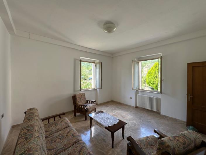 Image No.17-2 Bed Property for sale