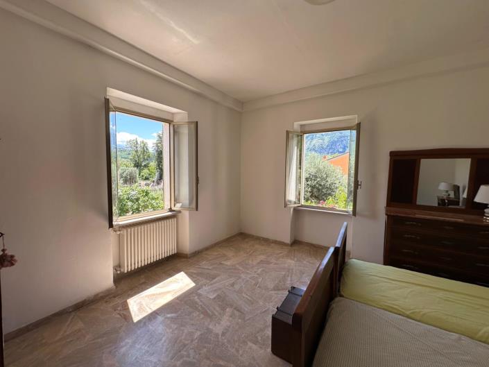 Image No.19-2 Bed Property for sale