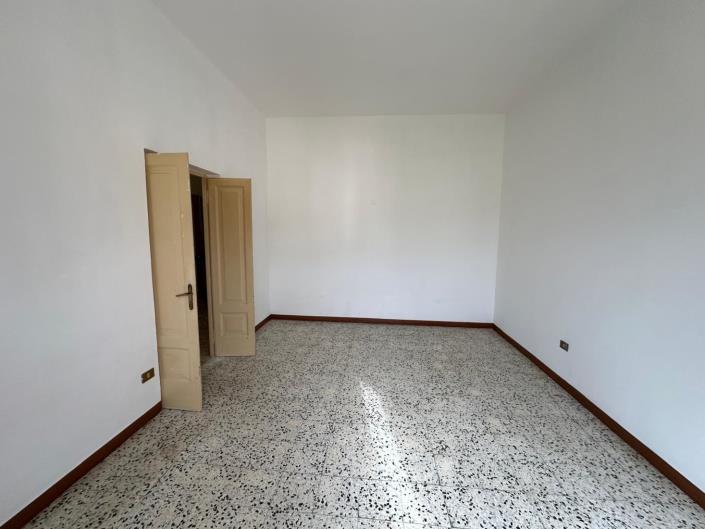 Image No.21-2 Bed Apartment for sale