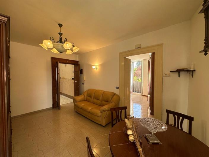 Image No.10-1 Bed Apartment for sale