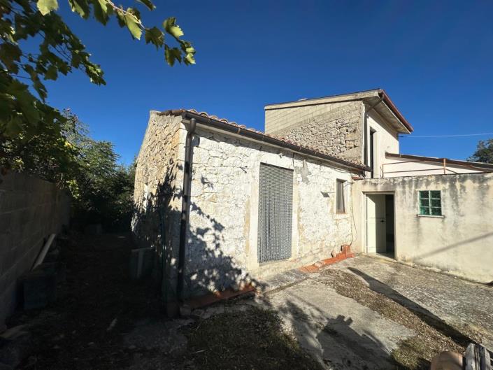 Image No.2-2 Bed Property for sale