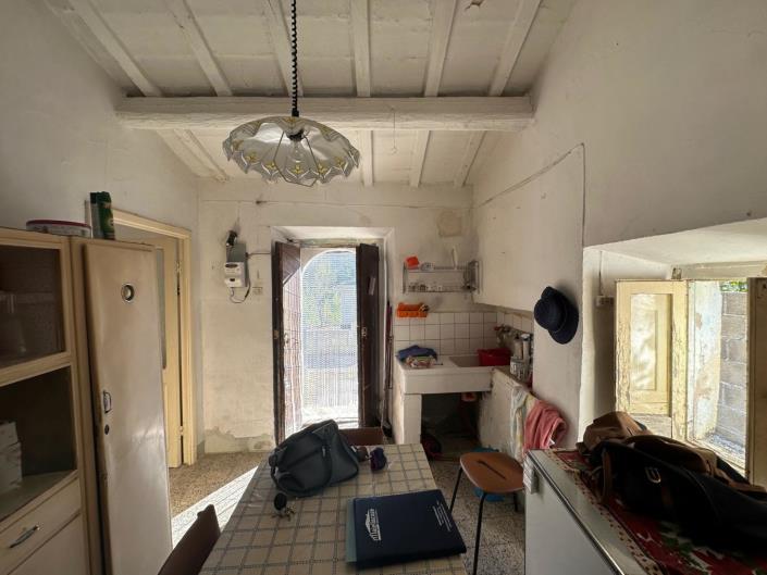 Image No.8-2 Bed Property for sale