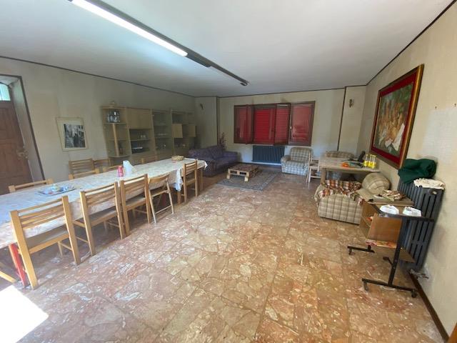 Image No.9-2 Bed Property for sale