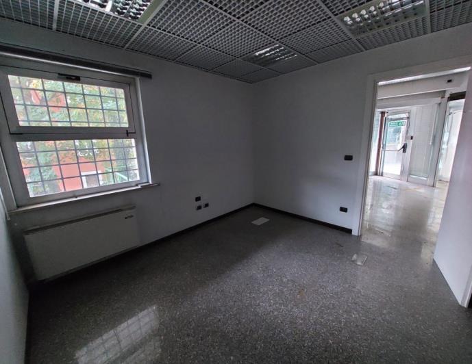 Image No.18-Commercial for sale