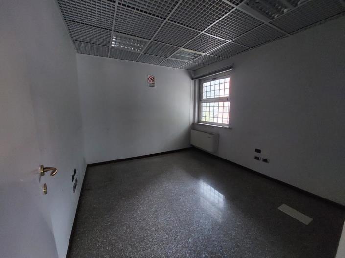 Image No.19-Commercial for sale