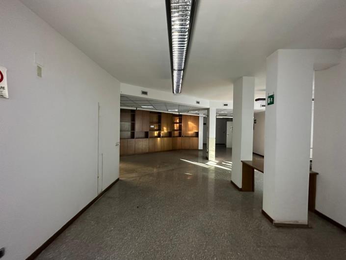 Image No.19-Commercial for sale