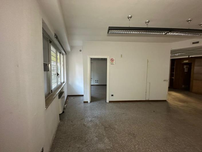 Image No.20-Commercial for sale