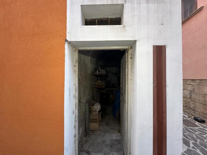 Image No.23-3 Bed Property for sale