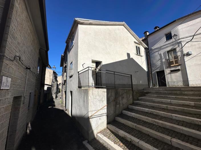 Image No.29-2 Bed Property for sale