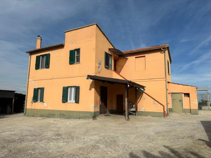 Image No.5-3 Bed Property for sale