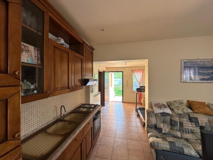 Image No.10-3 Bed Property for sale