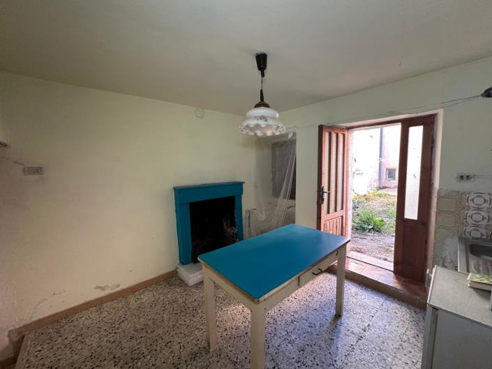 Image No.13-2 Bed Property for sale