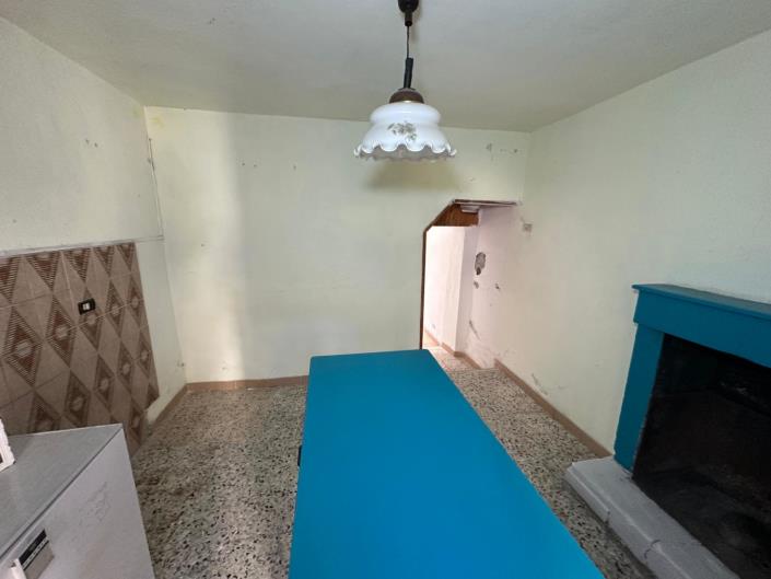 Image No.15-2 Bed Property for sale