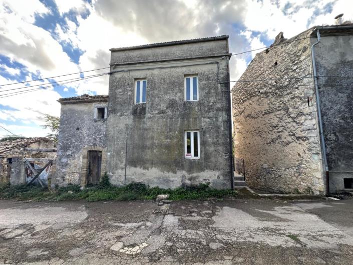 Image No.4-2 Bed Property for sale