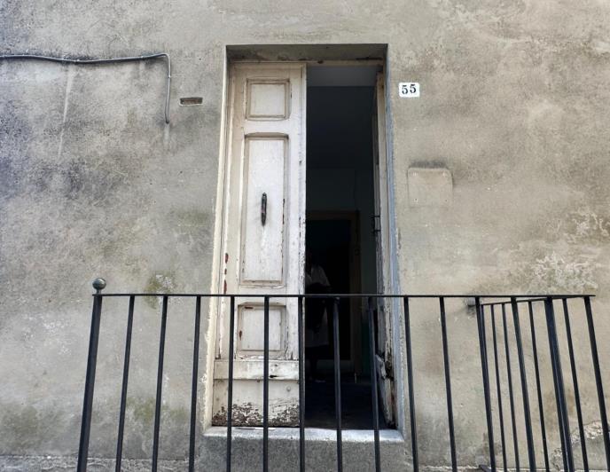 Image No.6-2 Bed Property for sale