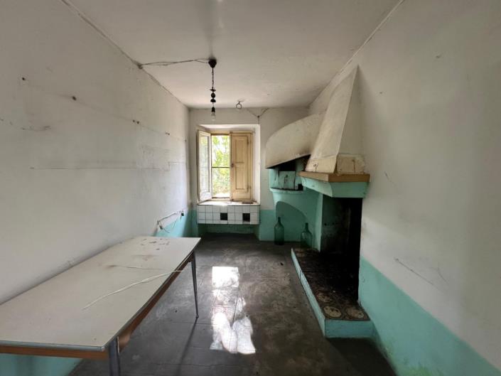 Image No.7-2 Bed Property for sale