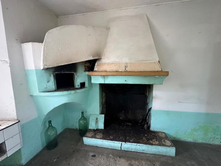 Image No.8-2 Bed Property for sale