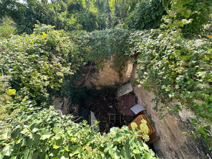 Image No.22-2 Bed Property for sale