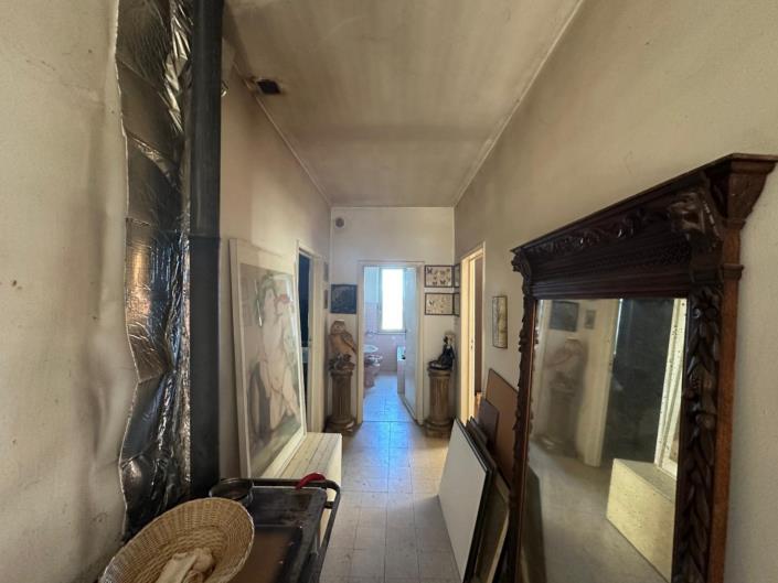 Image No.12-2 Bed Property for sale