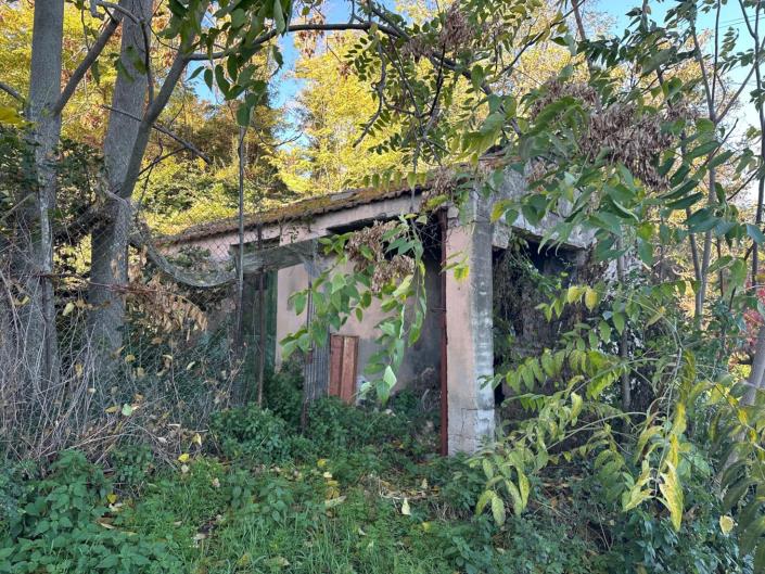 Image No.26-2 Bed Property for sale