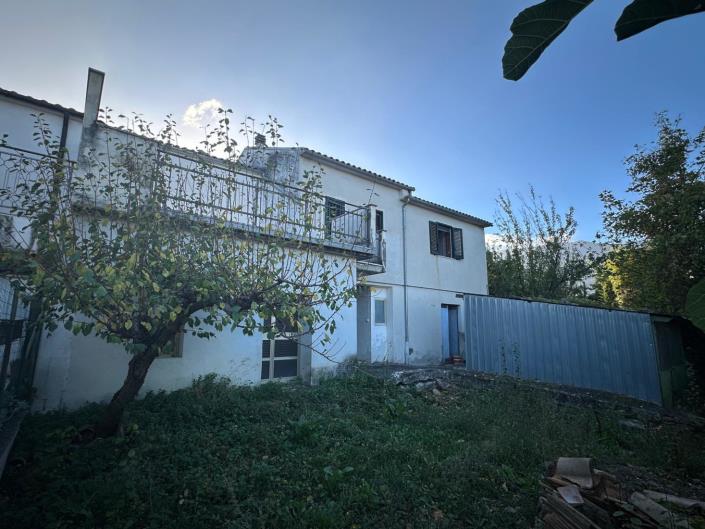 Image No.3-2 Bed Property for sale