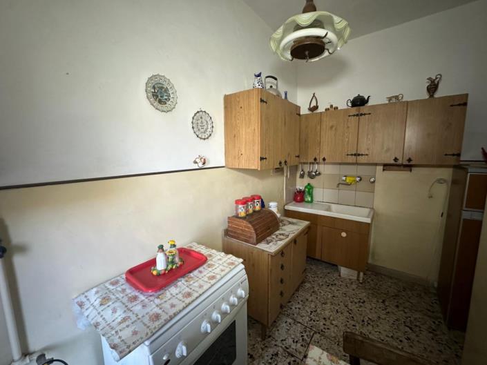 Image No.11-2 Bed Property for sale