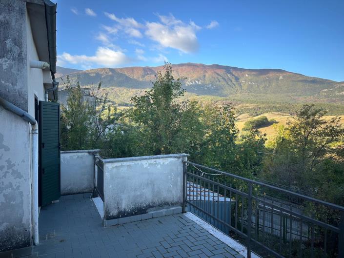 Image No.13-2 Bed Property for sale