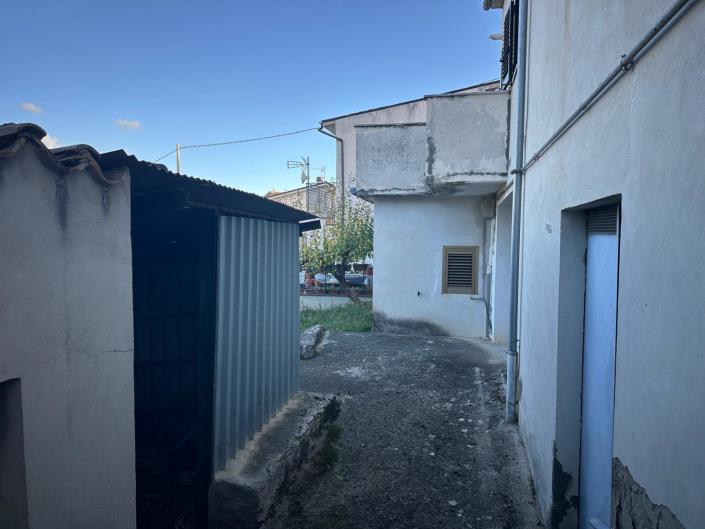 Image No.22-2 Bed Property for sale