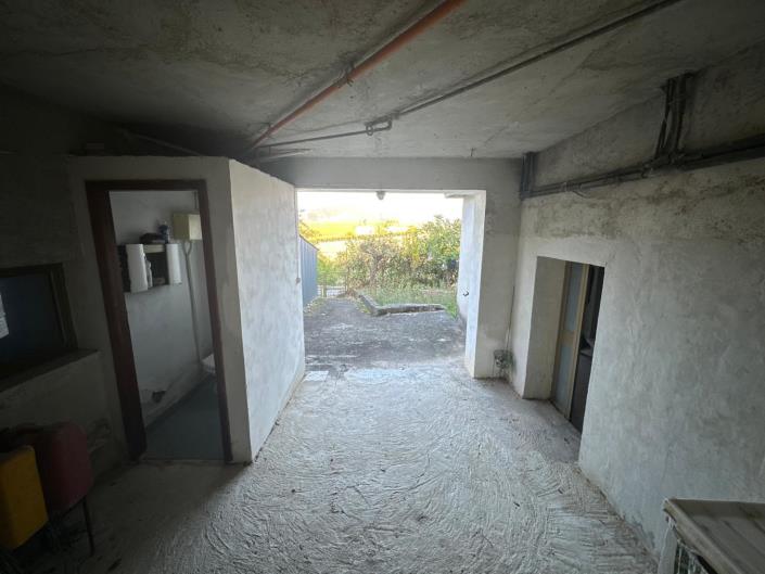 Image No.26-2 Bed Property for sale