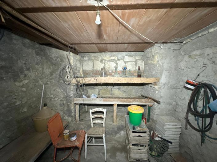 Image No.31-2 Bed Property for sale