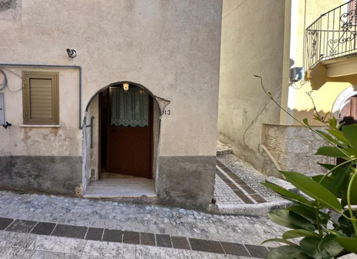 Image No.4-1 Bed Property for sale