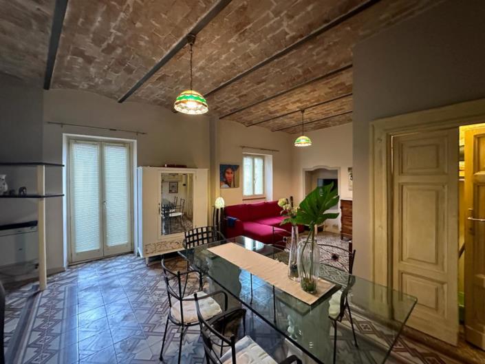 Image No.20-1 Bed Apartment for sale