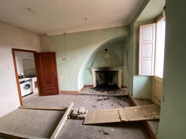 Image No.8-4 Bed Property for sale