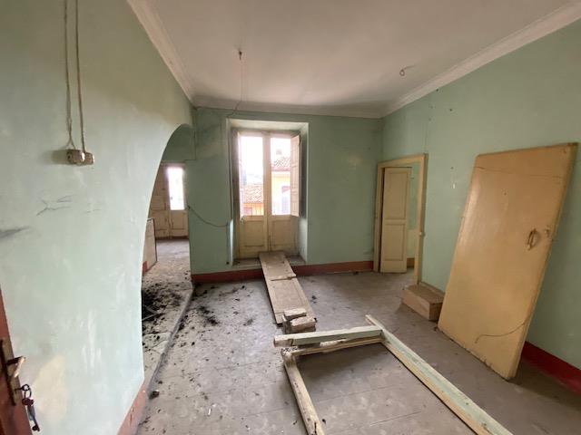 Image No.11-4 Bed Property for sale