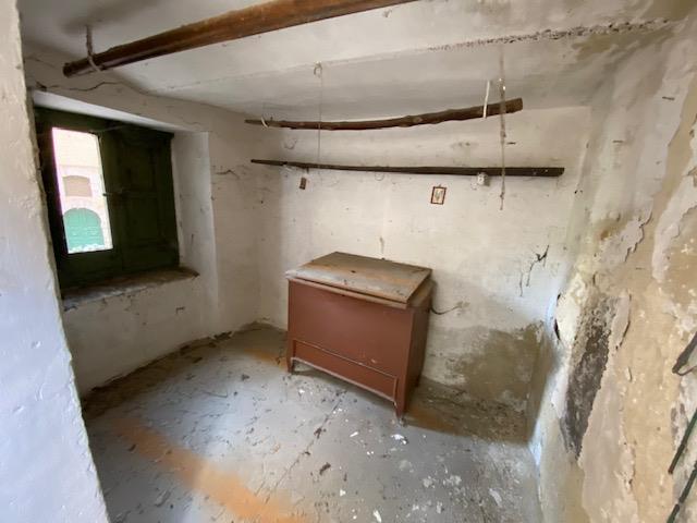 Image No.14-4 Bed Property for sale