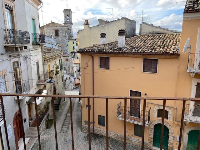 Image No.17-4 Bed Property for sale