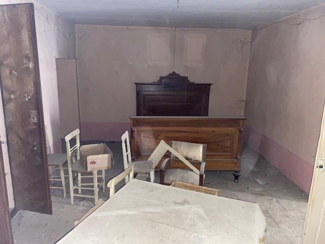 Image No.18-4 Bed Property for sale