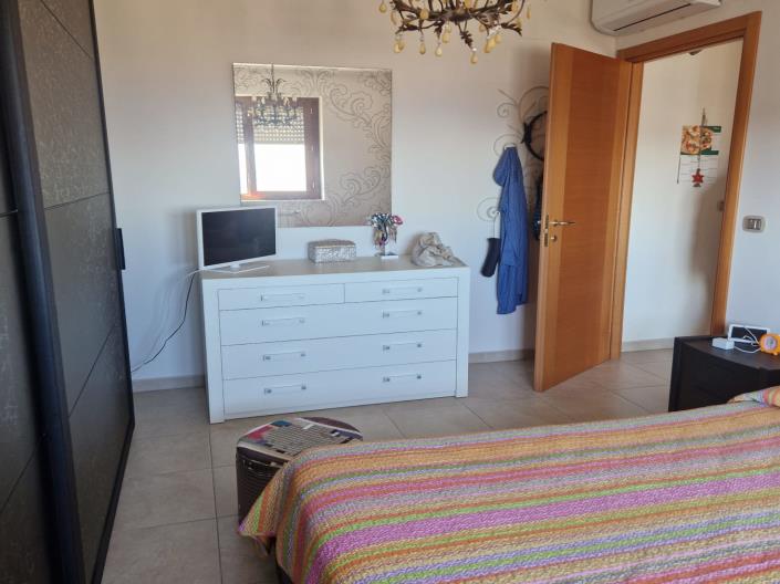 Image No.15-2 Bed Apartment for sale