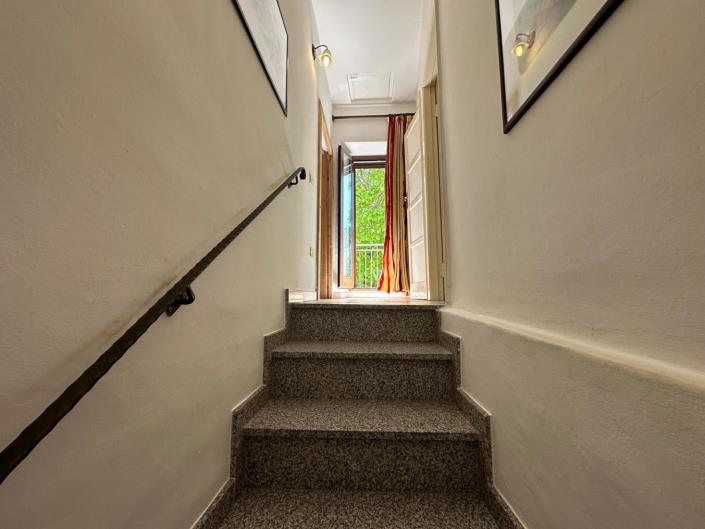 Image No.13-2 Bed Property for sale