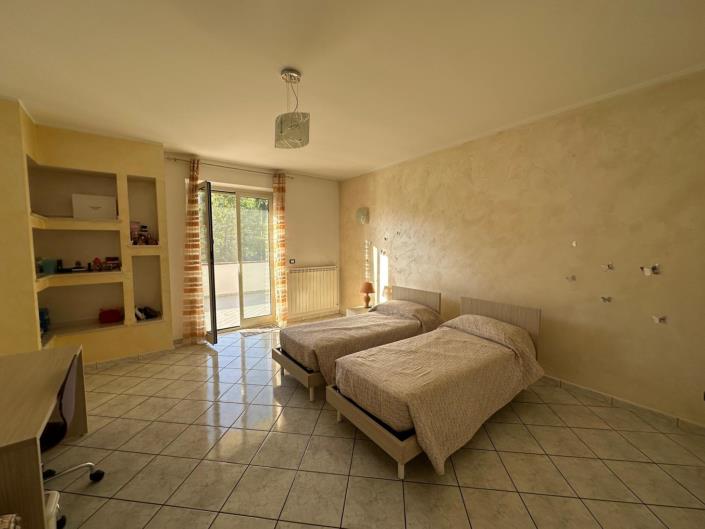 Image No.15-Appartement de 5 chambres à vendre à Cugnoli