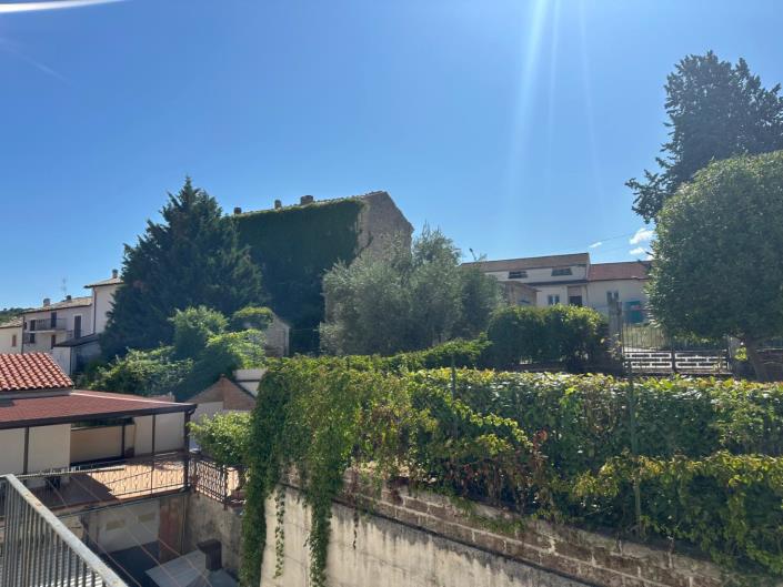 Image No.28-4 Bed Property for sale