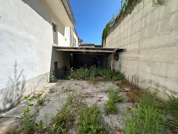 Image No.31-4 Bed Property for sale