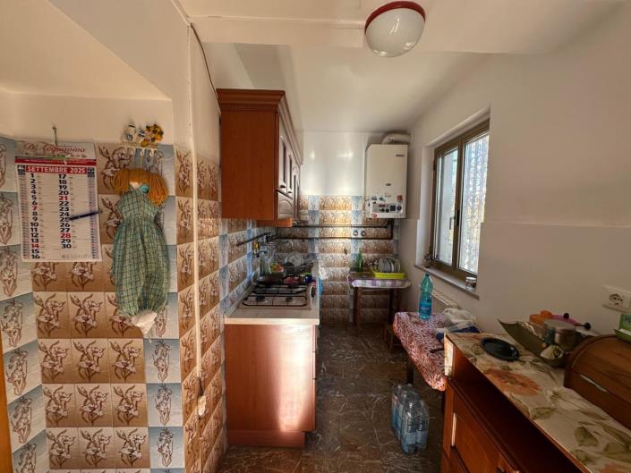 Image No.10-2 Bed Semi-Detached for sale