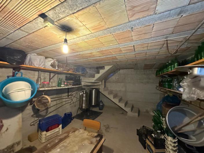 Image No.27-2 Bed Semi-Detached for sale