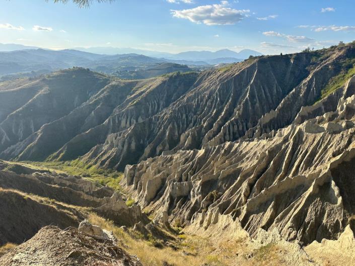 Image No.28-2 Bed Semi-Detached for sale