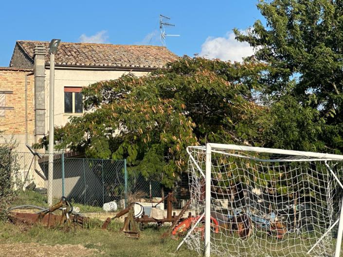 Image No.30-2 Bed Semi-Detached for sale